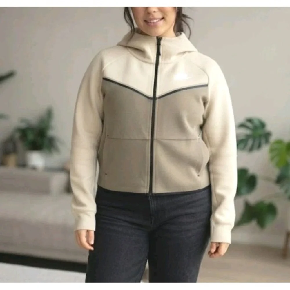 Nike Tech Fleece Full Zip Hoodie Women's Plus 1X Beige Brown Athletic Jacket